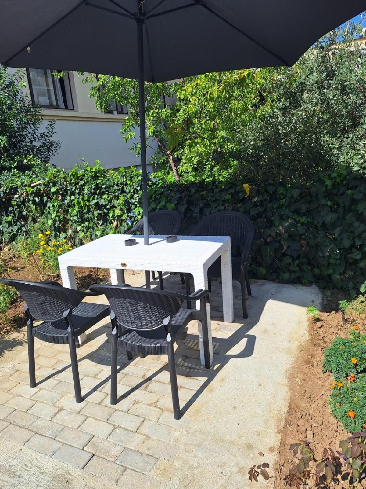 Grace Apartment City Center Tirana Bagian luar foto